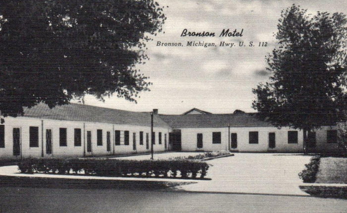 Bronson Motel - Old Postcard (newer photo)